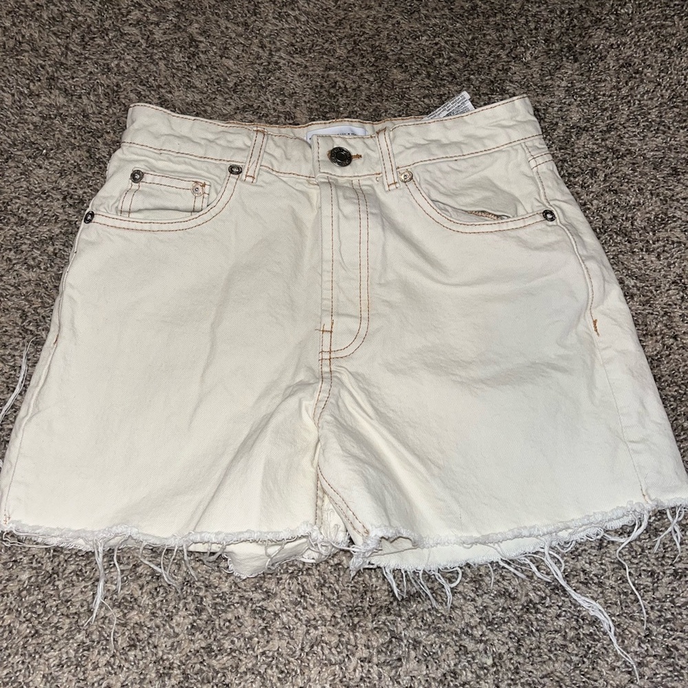 ZARA White shorts